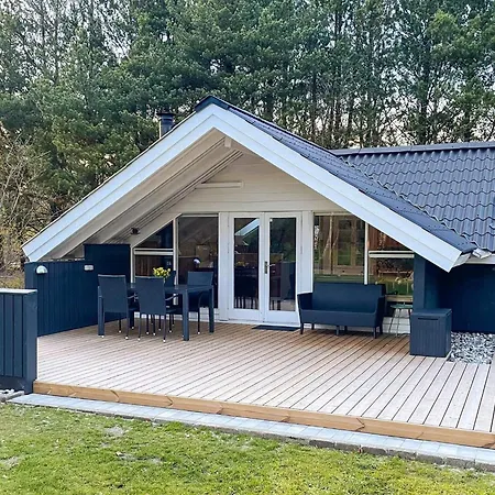 Lxxxix Holiday home